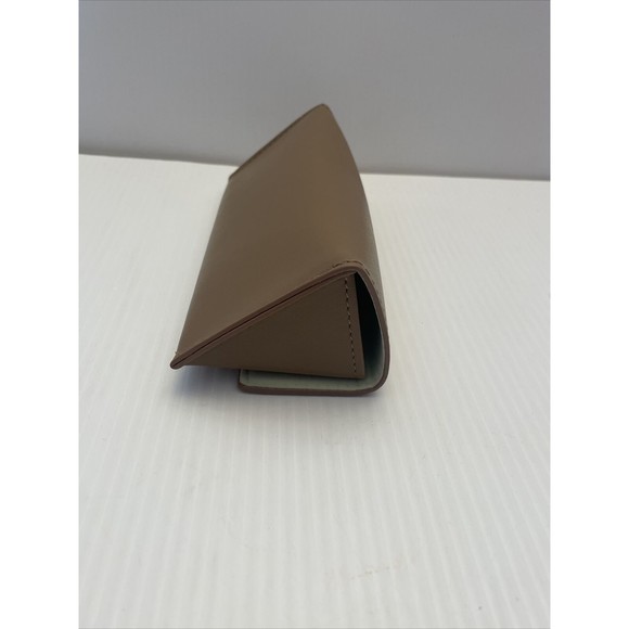 Burberry Eyeglass, Sunglasses Soft Brown Case With Magnetic Latch - Picture 6 of 6